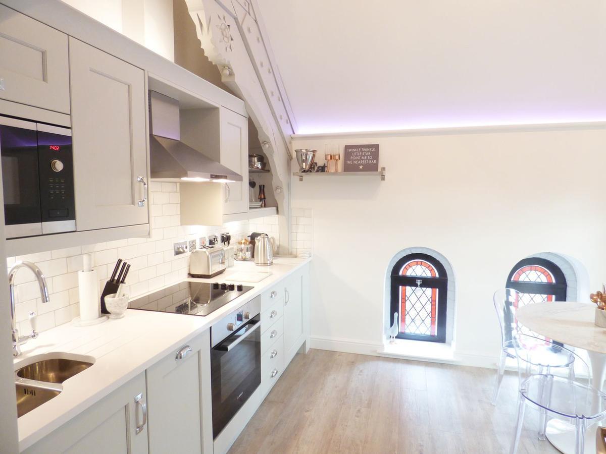 1 Chapel Place Честер Экстерьер фото
